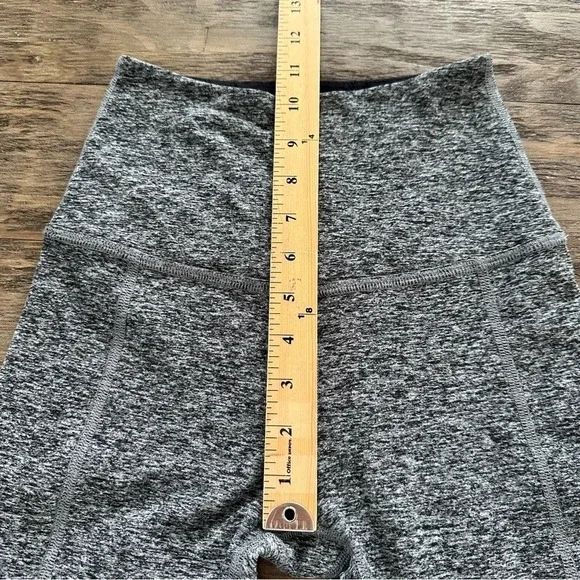 Beyond Yoga size Small Hi Waist Gray Mesh side leggings pants Soft Workout 7/8 - Picture 5 of 8